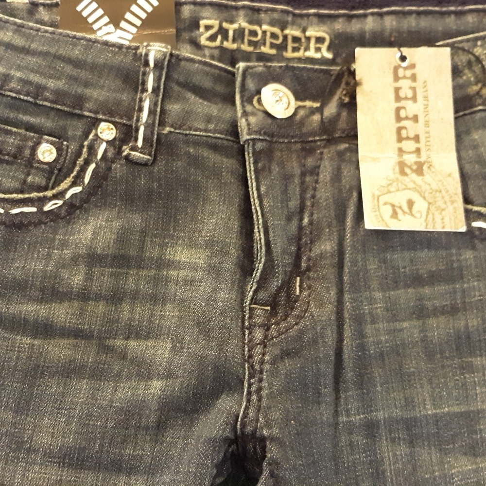 Jeans - Picture 2 of 3